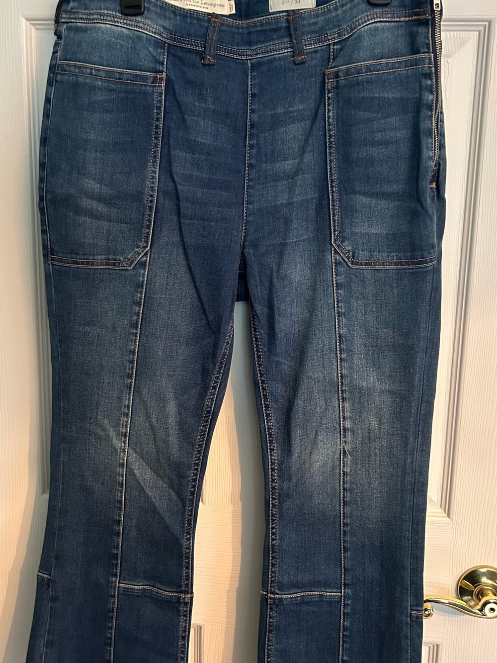 Pilcro and the Letterpress Women's Wide-Leg Jeans in Medium Blue Wash